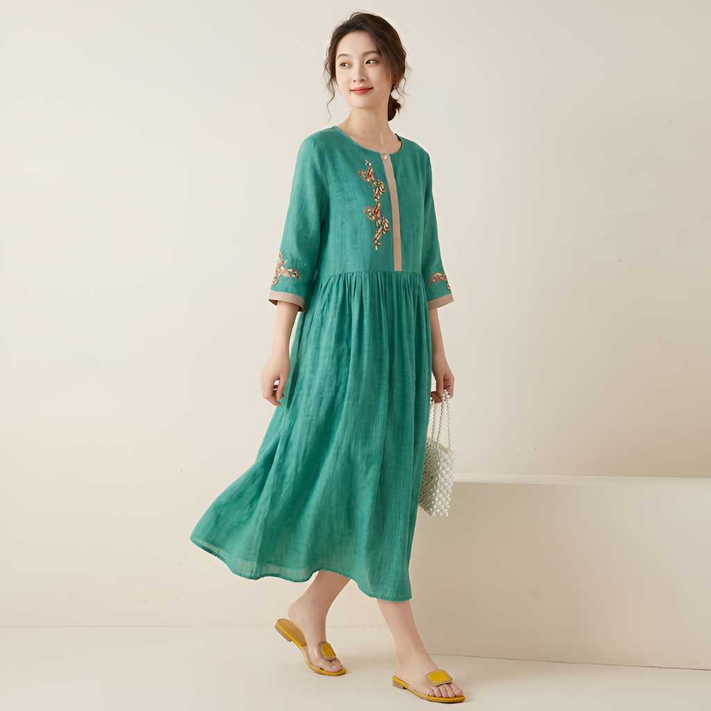 Women's Embroidered 3/4 Sleeve Midi Dress - Casual